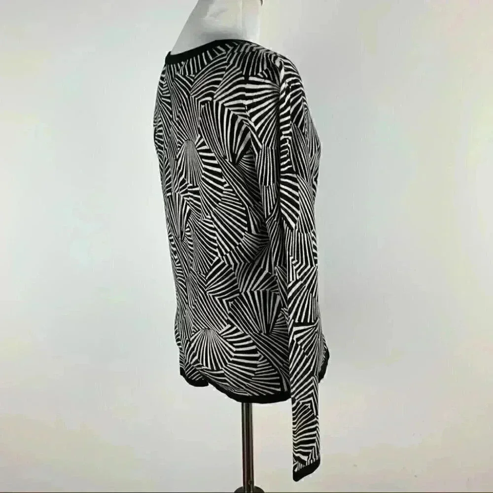 Judith Hart  sweater size S 32% silk clamshell zebra print V-neck cardigan